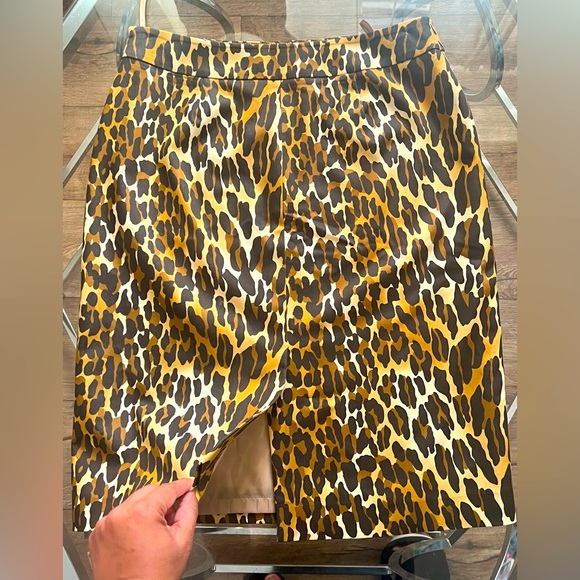 Animal Print Sateen skirt - Picture 2 of 2